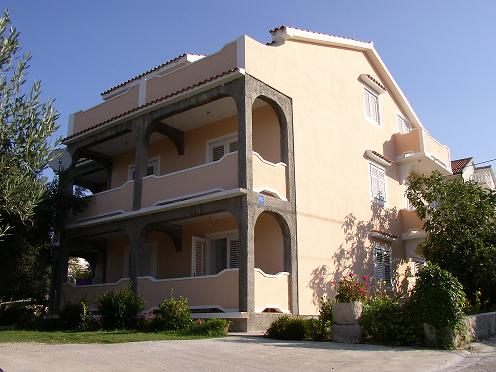 Apartmány Marijana - Rab Mundanije AP1 (4+1)