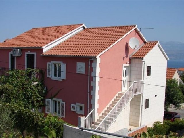 Apartmány Magda - Supetar, ostrov Brač AP3 (4+1)