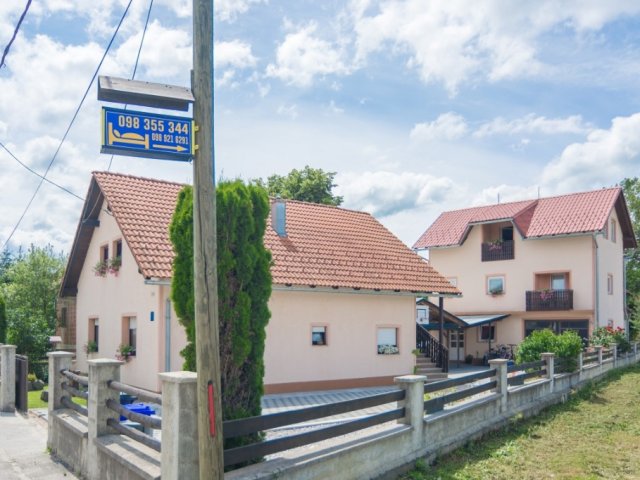 Apartmány Šarić - Gospić AP1 (5 + 1)