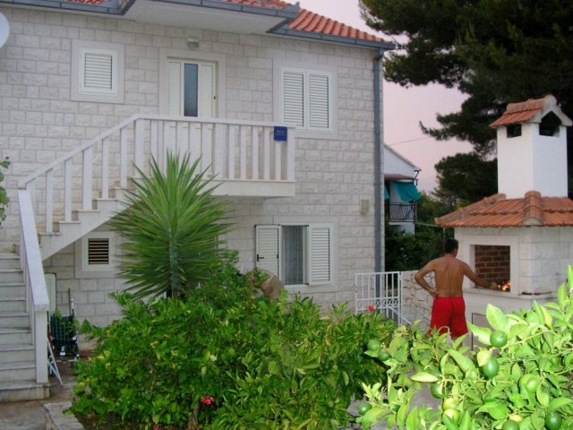 Apartments Mirca - island Brac AP2 (5+1)