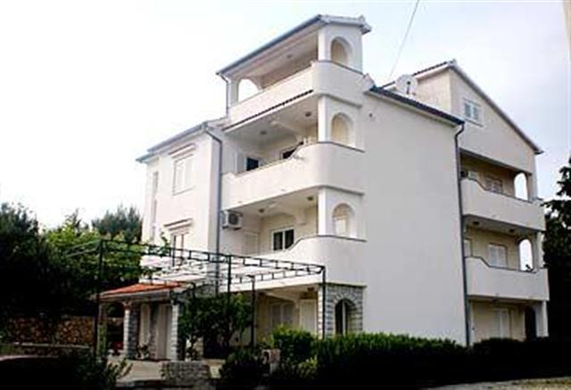 Apartments Mlacović AP4 - Palit (4+0)