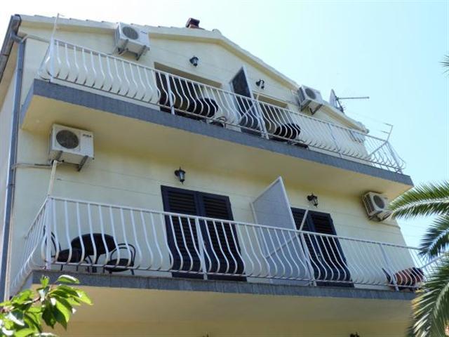 Apartments Tomic - Trogir A3 (3+2)