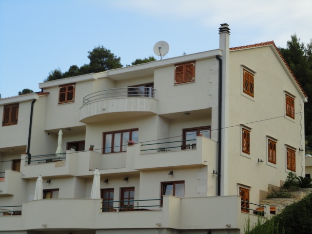 Apartments Belic - Jelsa, island of Hvar AP1 (2+2)