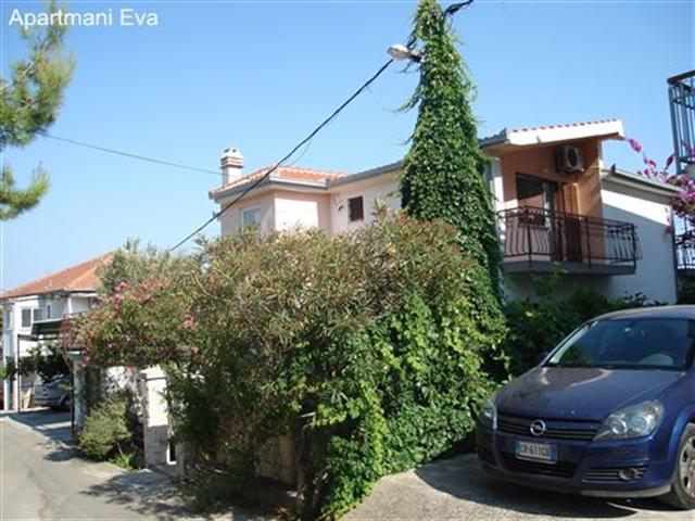 Apartments Eva - Seget Donji AP4 (5+2)