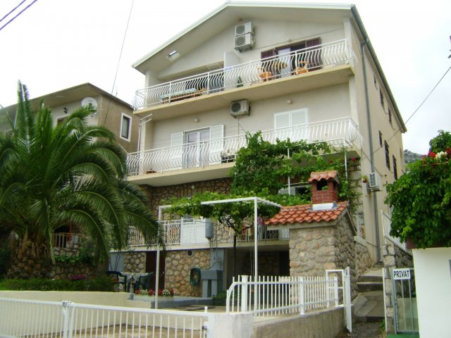 Apartments Ivanka - Starigrad Paklenica AP1 (2+1)
