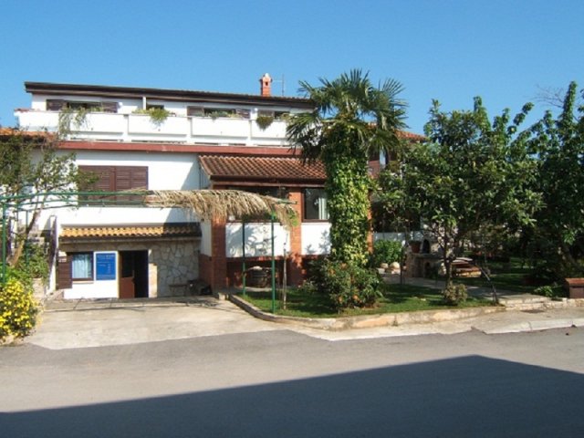 Villa Kascuni AP1 (4+1)